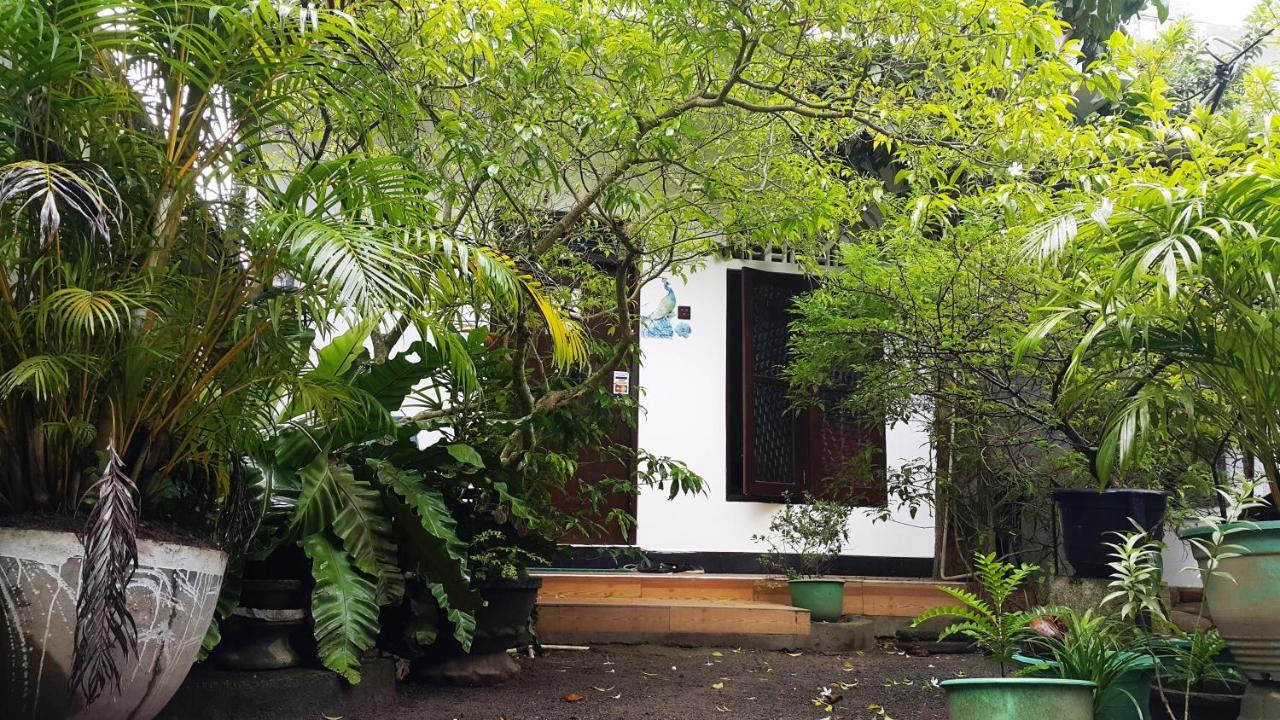 Green Garden Guest Mirissa Exterior photo